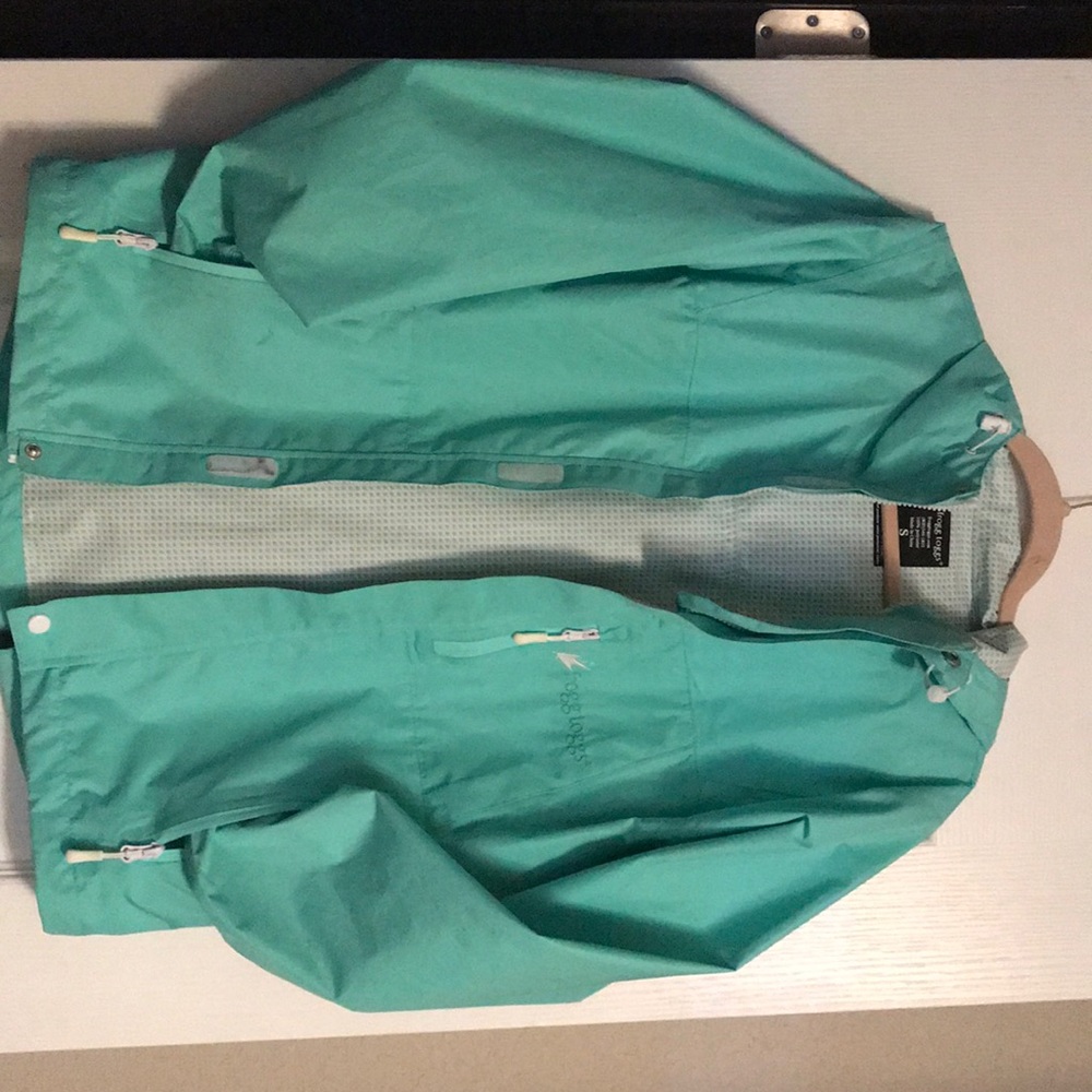 Coat - Picture 3 of 8